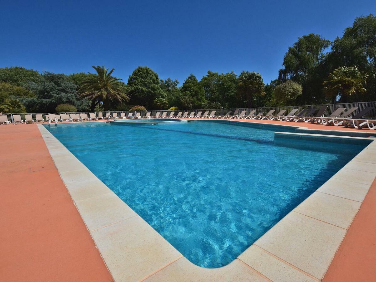 Beautiful Flat With Pool In Moliets Et Maa Apartment Екстериор снимка
